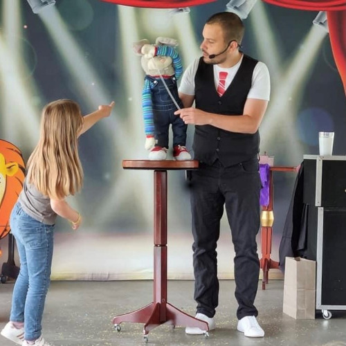 cabaret-magic-show cabaret-magic-show